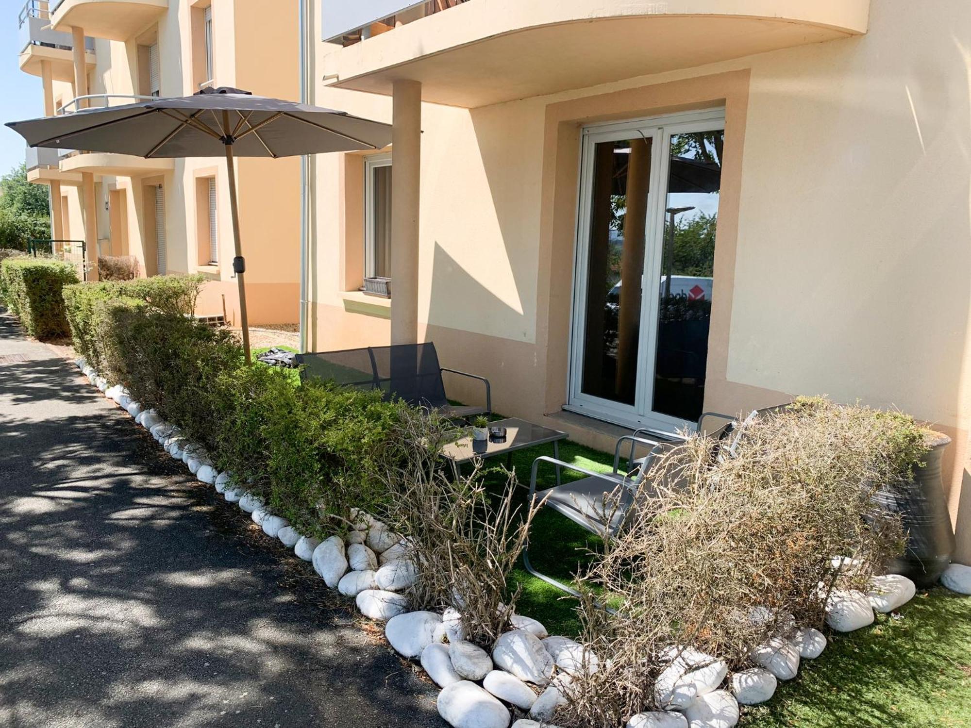 Appartement Les Hauts Du Beaujolais Limas エクステリア 写真